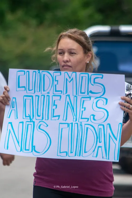 b1522444-099b-481c-b527-8a5791678e65